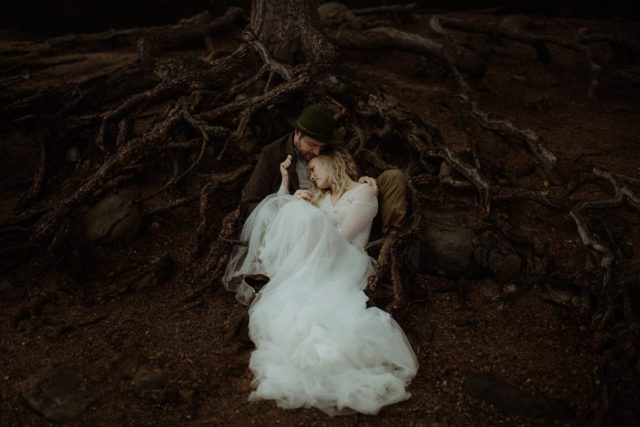 wedding photography tips dark and moody
