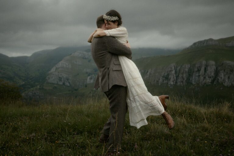 Elopement In North Spain