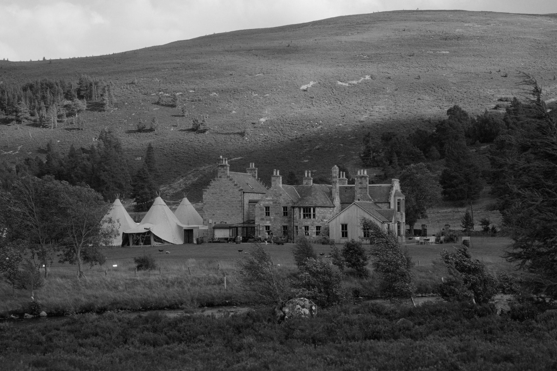 Gairnshiel Lodge Wedding Photography