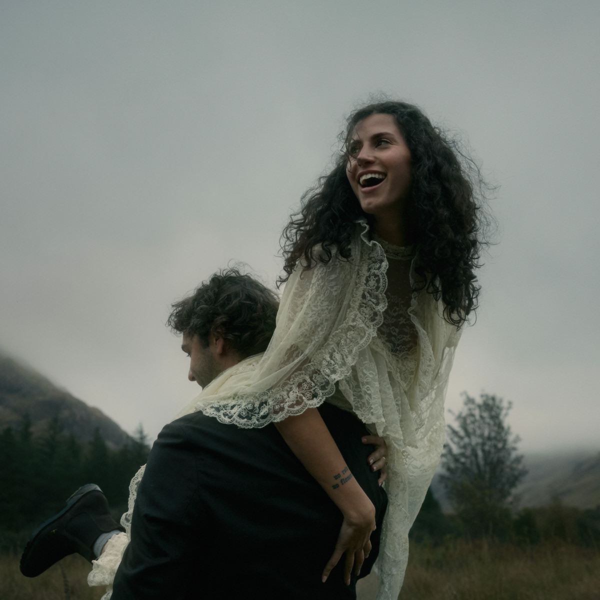 a bride and groom eloping in scotland