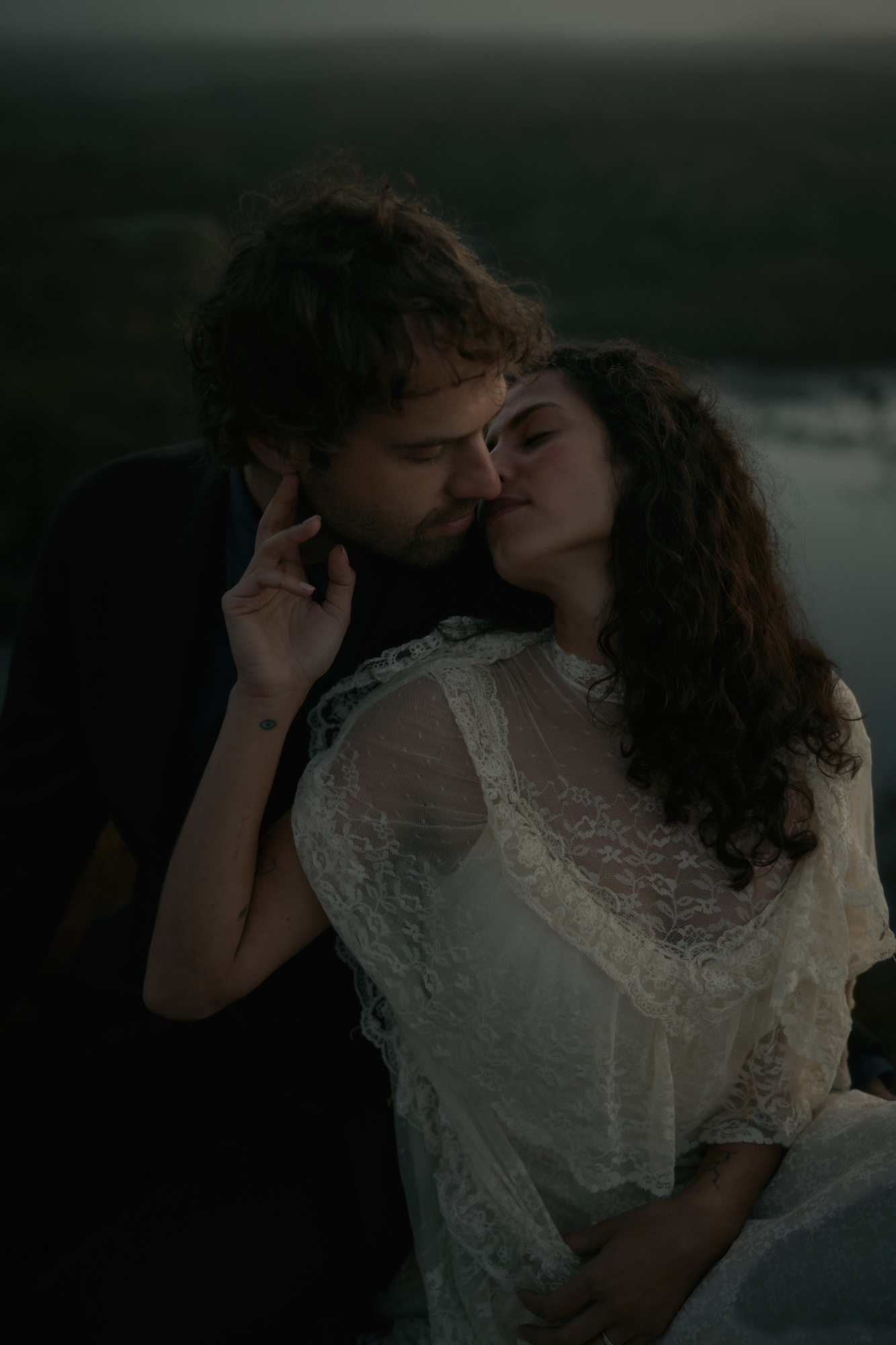 wedding couple at Glencoe at sunset